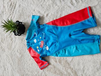 🌟 Décathlon- combinaison de plage - Taille 18 mois