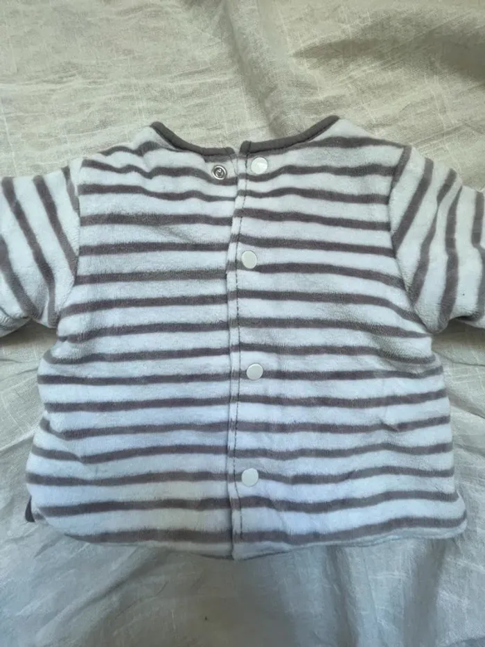 Haut de pyjama bébé 1 mois – Mouton, blanc et gris, chaud - photo numéro 4