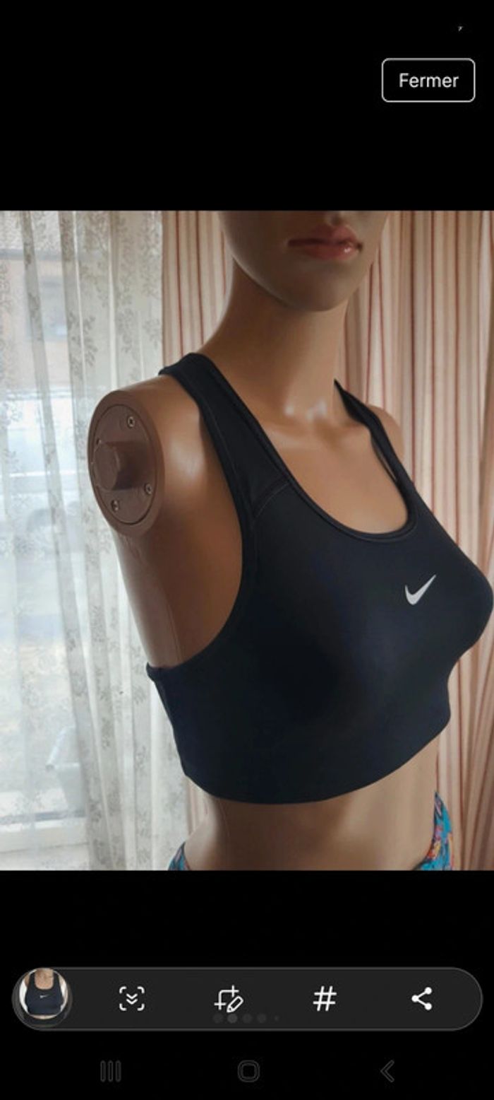 Brassière de sport Nike noire taille XS dry fit - photo numéro 2