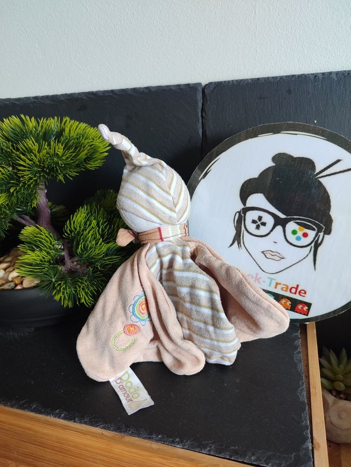 Doudou plat Lutin beige Trefle Dodo d Amour mgm rayé rayure bonnet Fleur Rond - photo numéro 2