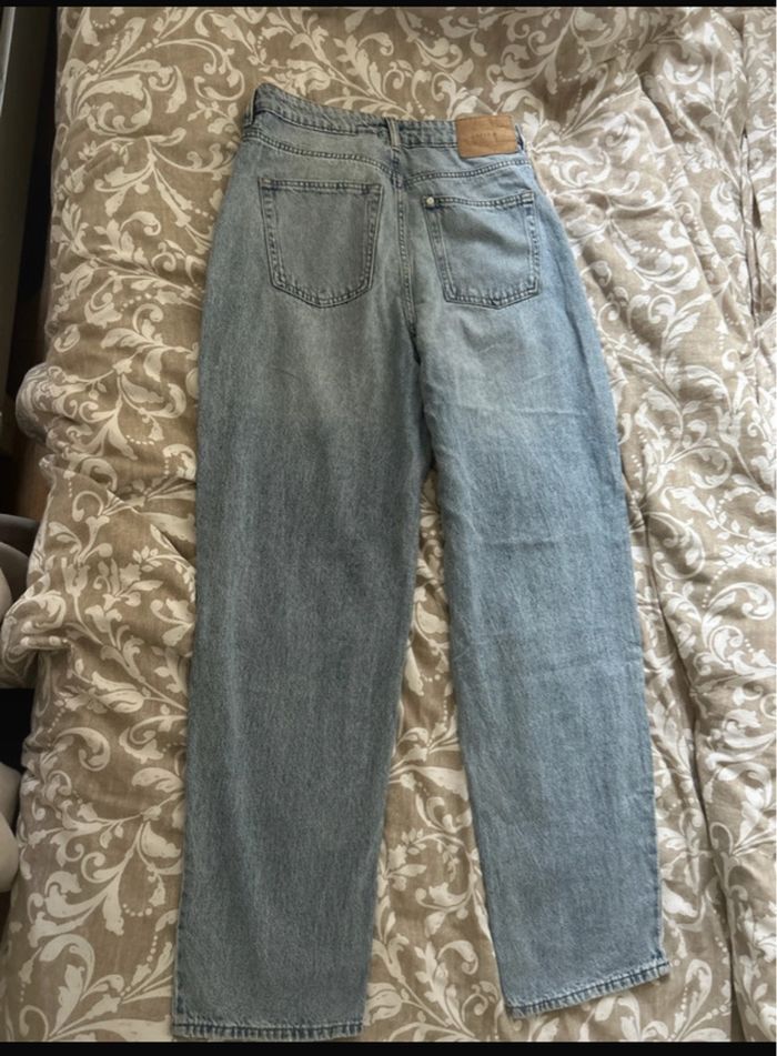 Jean bleu - photo numéro 3