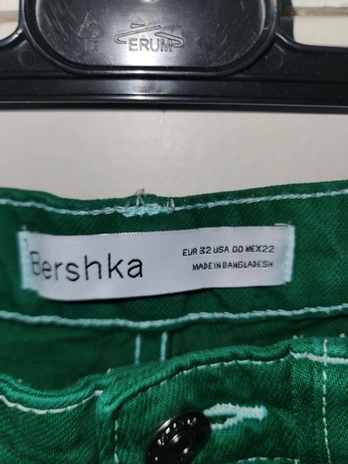 Jeans large bershka taille 32 - photo numéro 2