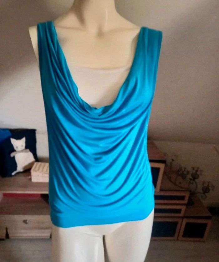 Tee shirt bleu taille M - photo numéro 2