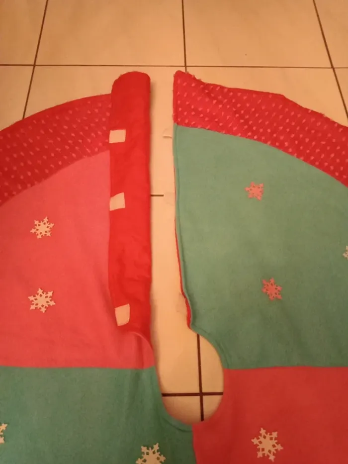 Tapis dessous de sapin père noël en relief - photo numéro 9