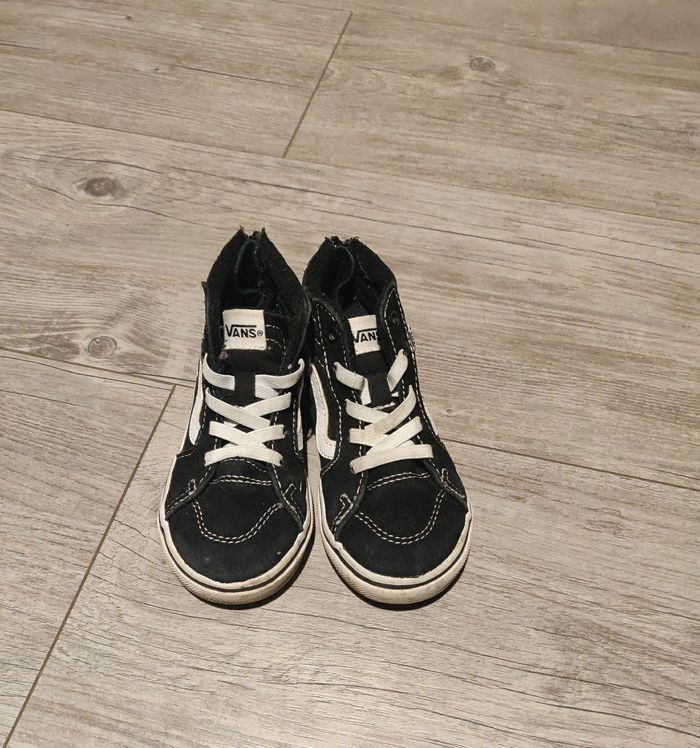 Vans montante noire très bon état 23.5