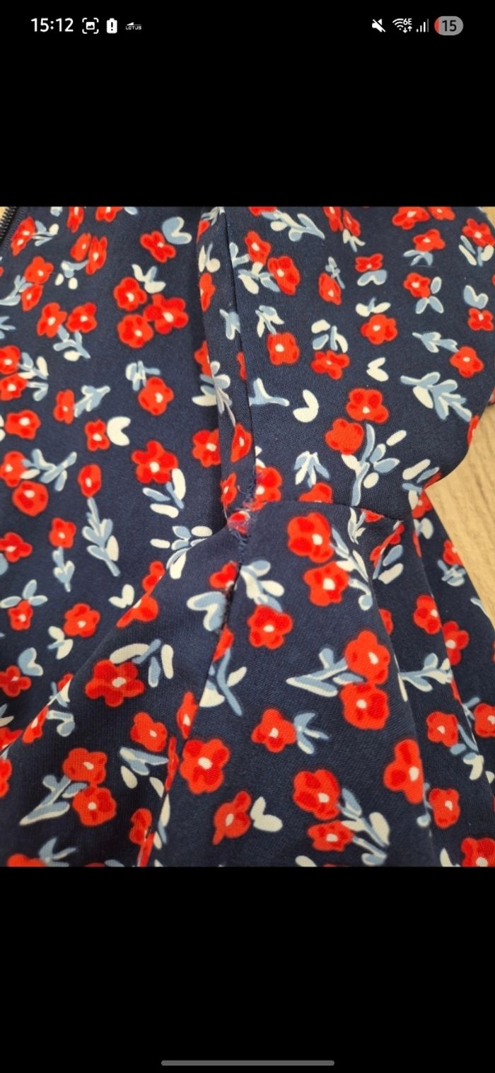 Lot de vetements fille taille 4 ans - photo numéro 3