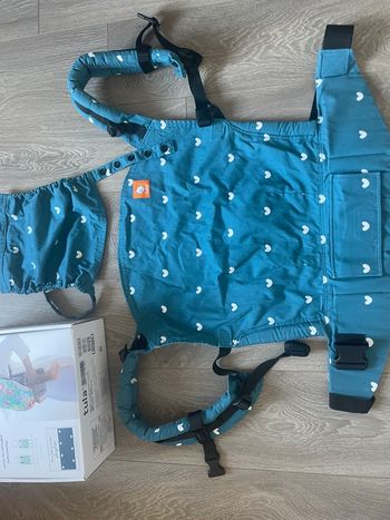Portage préformé prefo de la marque Tula taille Toddler coloris Playdate 27 kilos