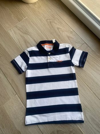 Polo 5/6 ans neuf avec étiquette