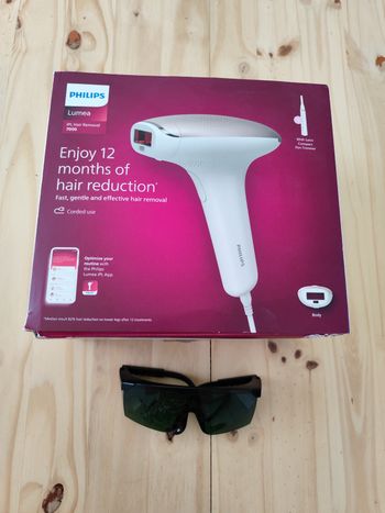 Épilateur à lumière pulsée, Lumea 7000