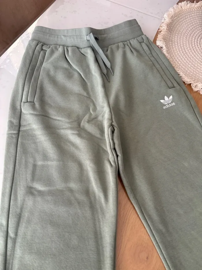Jogging adidas - photo numéro 2
