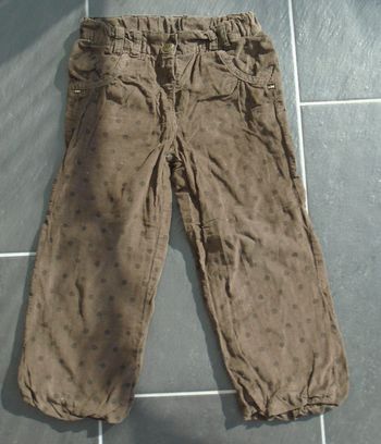 Pantalon en velours marron à pois fille 4 ans