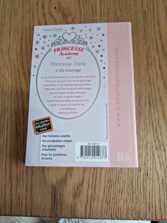 Livre princesse academy : 3-Princesse Daisy a du courage n°1553 - photo numéro 2