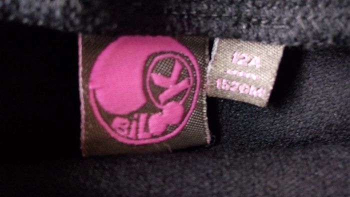 Jolie jupe patineuse noire - photo numéro 3