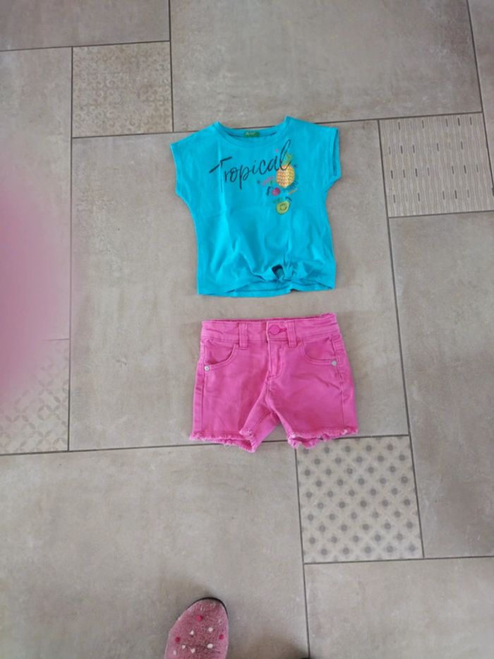Short et tee shirt 2 ans