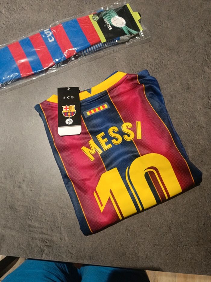 Tenue football Léo Messi FC Barcelone t.24 - photo numéro 4