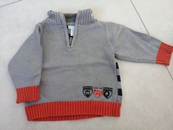 Pull zippé 12 mois