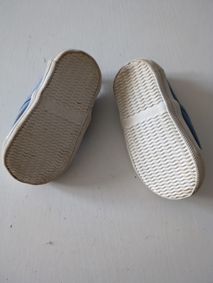 Chaussures pointure 20/21 - photo numéro 3