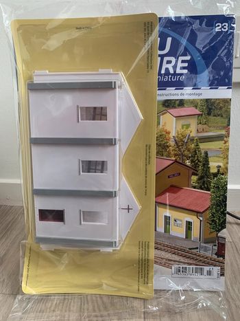Construisez votre réseau ferroviaire en miniature numéro 23