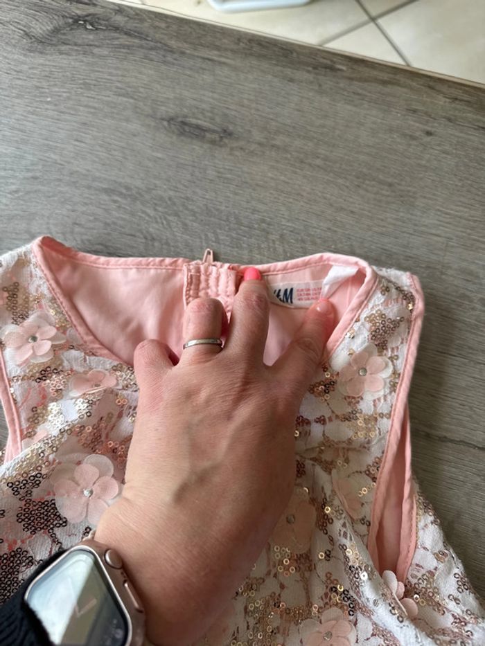 Robe h&m 8 ans tulle et pailletés sequins - photo numéro 3