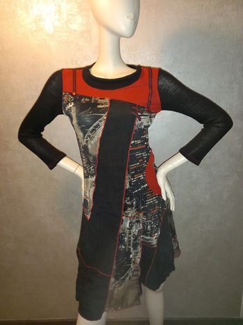 robe noire et rouge taille 36