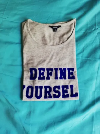 T-shirt ado