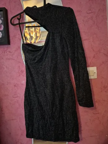 Robe noir pailletés