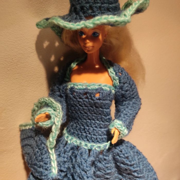 Vêtements pour Barbie 3 € - photo numéro 4