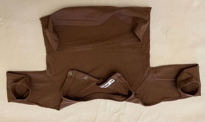 T-shirt manches longues NEUF 18m - photo numéro 5