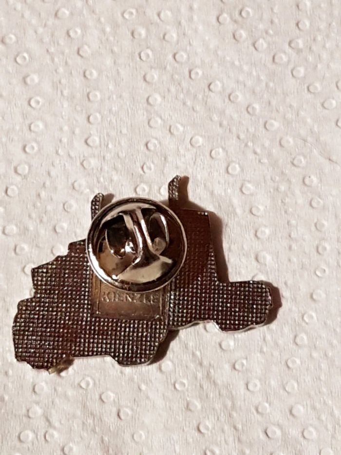 Pin's camion - photo numéro 2
