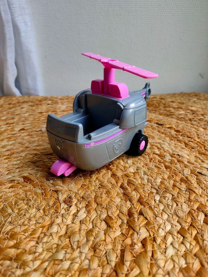 Véhicule Stella Pat patrouille