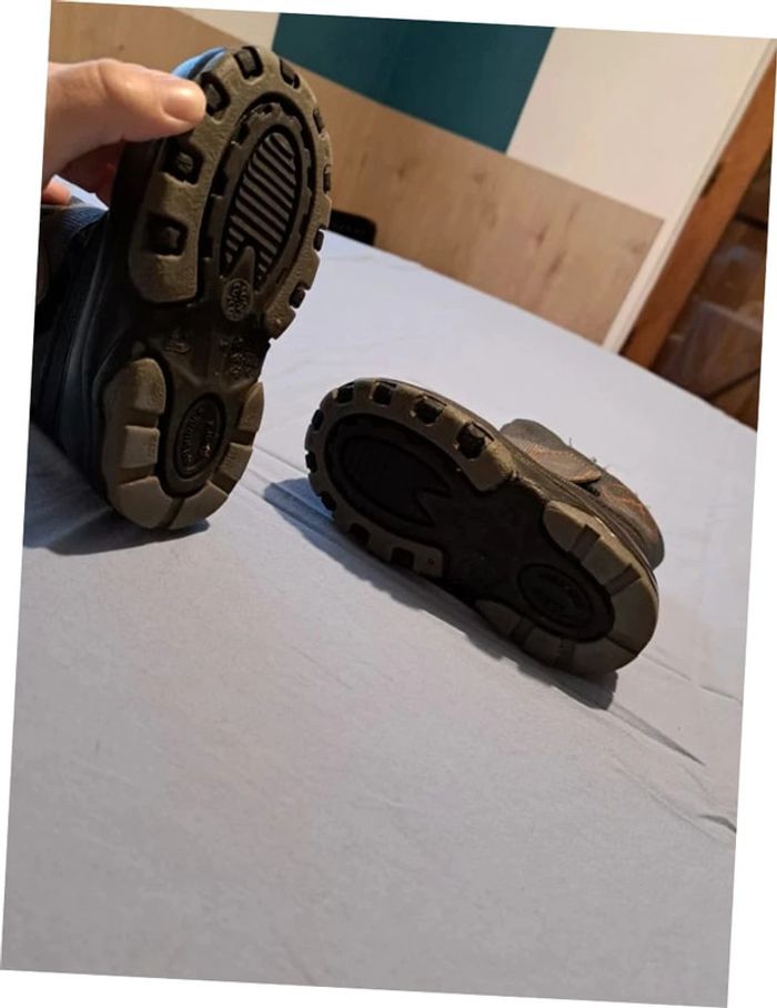 Bottes de ski / boots taille 22/23 avec absorber de chocs - photo numéro 4