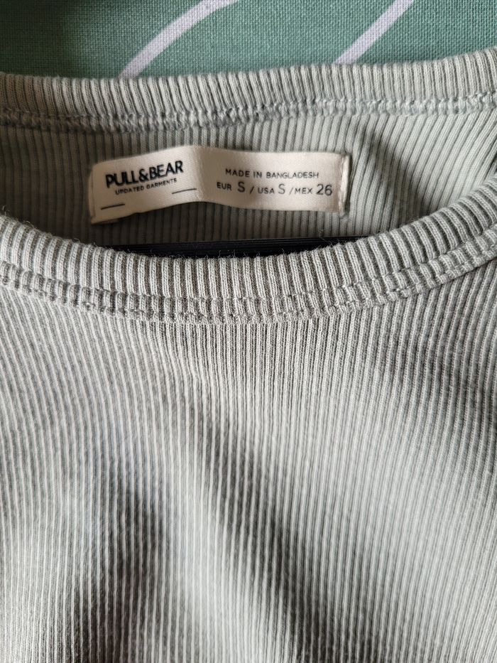 Tee-shirt court taille S Pull&bear - photo numéro 4