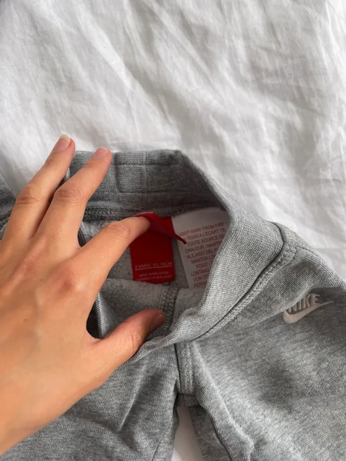 Ensemble Nike 3-6 mois - photo numéro 3