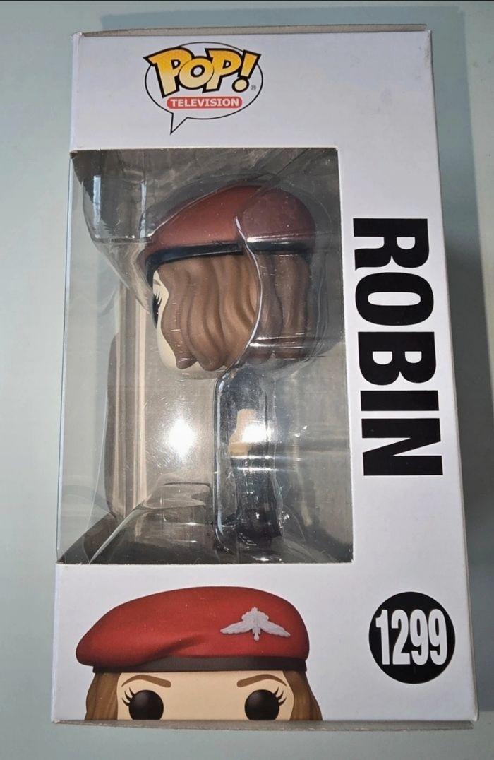 Funko pop Robin stranger things 1299 - photo numéro 2
