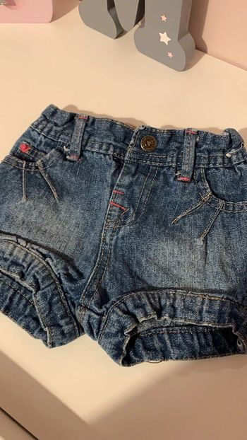 Short 12 mois