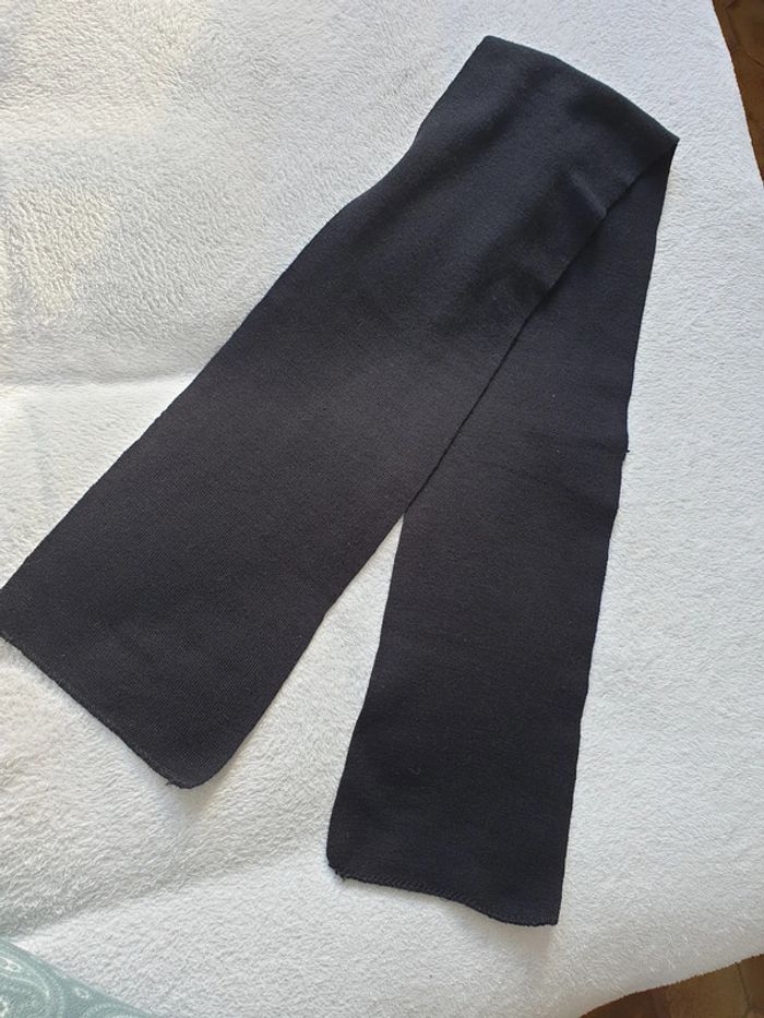 Echarpe noire neuve mixte