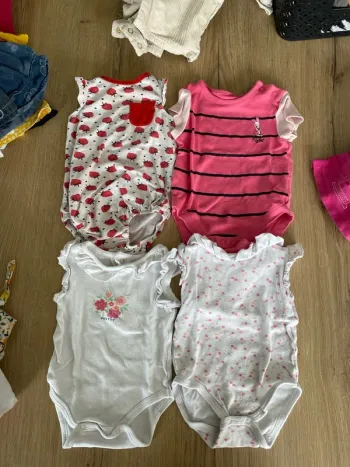 Lot body tee shirt 6 mois
