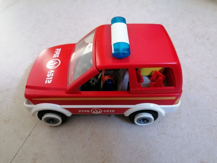 Playmobil 4822 Voiture chef Pompiers - photo numéro 3