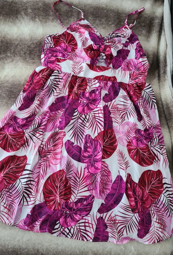 Robe à fines brides taille 42 tropical - photo numéro 2