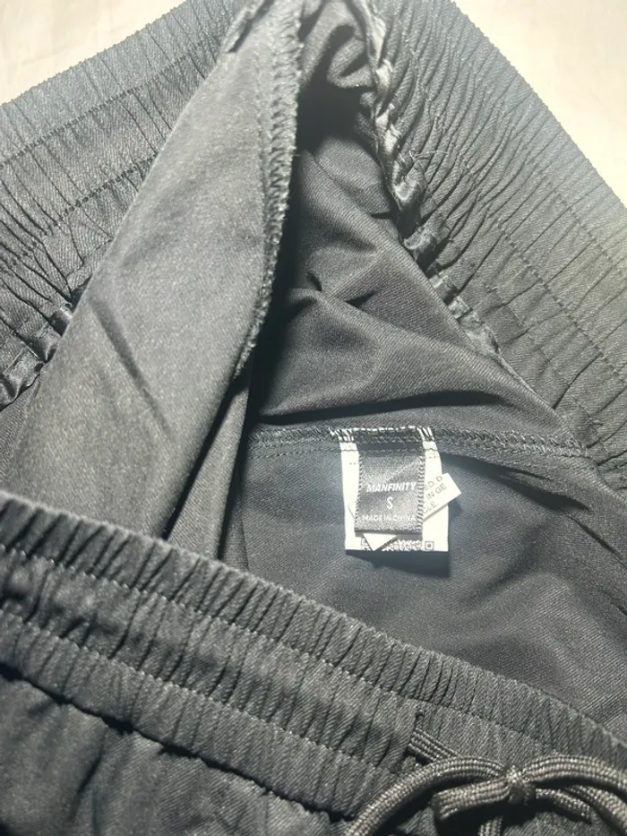 Pantalon noir manfinity - photo numéro 6