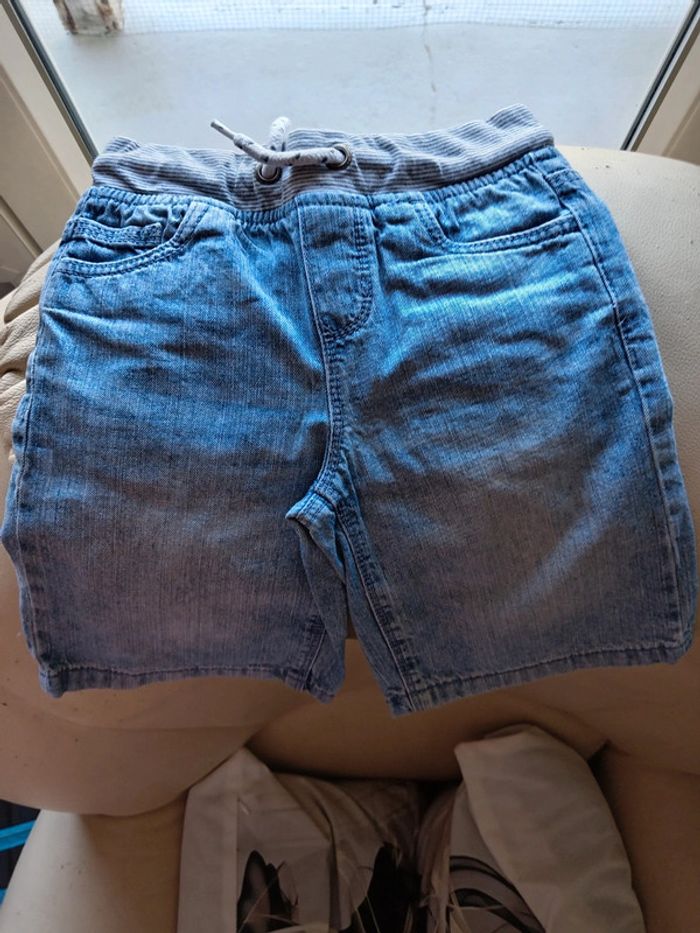 Short 4ans