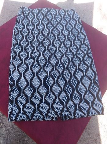 Jupe noire et blanche taille S