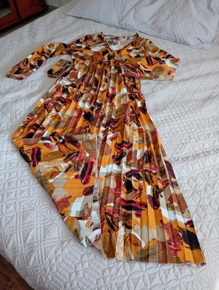 Robe longue neuve - photo numéro 2