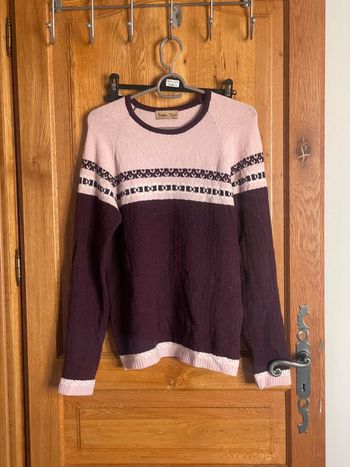 Pull violet