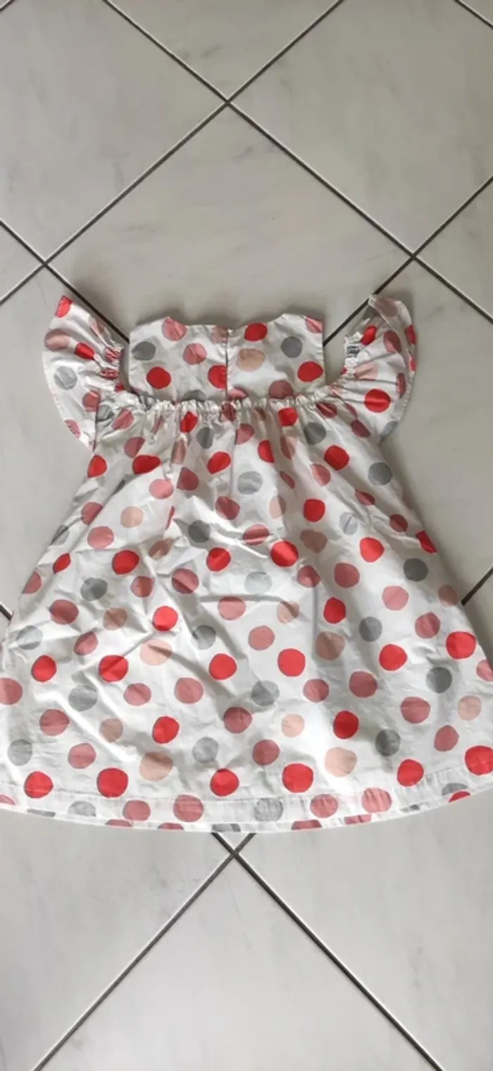 Robe 7 ans Vertbaudet - photo numéro 3