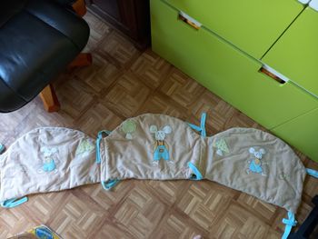 Tour de lit comme neuf