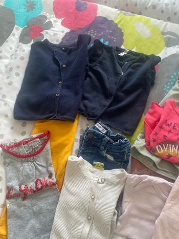 Lot de 7vêtements fille de 18 à 24 mois