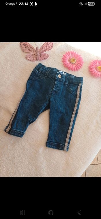 Jean bébé taille 3 mois