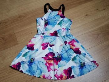 Robe légère fleuri dos nu