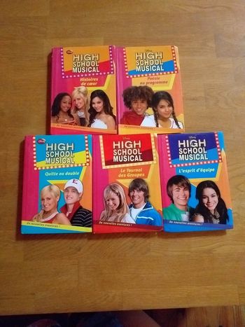 Lot de 5 livres High School Musical